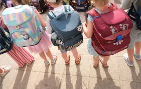 Rentrée Scolaire 2025: Dates Clés, Allocation et FAKE NEWS Dévoilées!