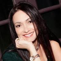 It's my birthday! My wish is for everyone to be healthy and happy. Big  birthday hugs and kisses to everyone! 🤗😘🥰♥️🥂