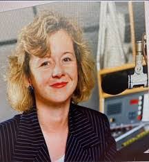 Carolyn Moses's Instagram, Twitter & Facebook