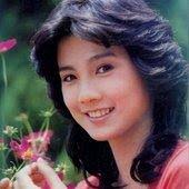 Смотреть видео 應采靈mv美麗與哀愁(電影美麗與哀愁主題曲 陳淑樺:主唱) на v4k бесплатно. æž—é'éœžæ›¾çµ¦å¥¹æ´—éŽè…³ å¥¹å› ç·‹èžè¢«è¿«æ¯å½± å¦‚ä»Šæ´»æˆé€™æ¨£ æ¯æ—¥é ­æ¢