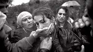 コソボ紛争後20年で声を上げはじめたレイプ被害者たち | 戦時性暴力の過去清算、道半ば | クーリエ・ジャポン