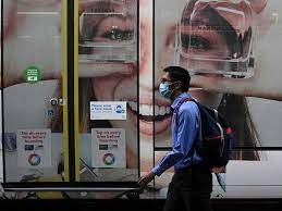Hundreds rush to get tested for covid after mystery case was discovered in sydney's eastern suburbs. Covid 19 Australia Considers Staggered Reopening Of Borders Oceania Gulf News