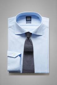 80% coton / 20% polyester. Chemise En Coton A Rayures Bleues Coupe Droite Boggi