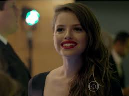 Verdades Secretas: Giovanna constrange Bruno e debocha da sexualidade dele