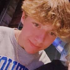 Daryl Bragg's Instagram, Twitter & Facebook