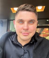 🇺🇸🇺🇦 Ross Jacobs