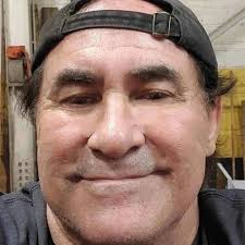 Paul Borges's Instagram, Twitter & Facebook