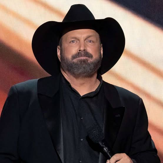Our favorite Garth Brooks moments for his birthday