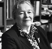 Dorothea Arnold's Instagram, Twitter & Facebook