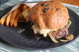 Burger Au Filet Americain Saisi Les Petits Plats De Bea