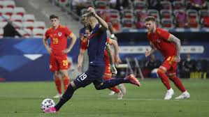 Karim mostafa benzema (born 19 december 1987) is a french professional footballer who plays as a striker for spanish club real madrid and the france national team. Iekgng2imb90sm