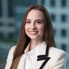 Jennifer Peer's Instagram, Twitter & Facebook