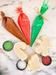 It's beginning to look a lot like christmas, and nothing seems to say the start of the season better than a cookie exchange. Three Dallas Bakeries Help Elevate Your Holiday Cookie Decorating