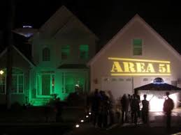 Halloween chic casa halloween spooky halloween decorations halloween home decor halloween mantel fall home decor autumn home holidays halloween halloween crafts. Ufo Invasion At Area 51 Halloween Display Instructables