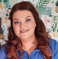 We would like to welcome Deborah Molloy to Hairspray Salon from Wednesday  May 4th. To book an appointment with Deborah call 0579341140 ✂️💇‍♀️