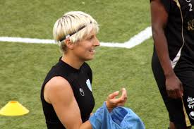 Från januari 2017 och två år framåt spelade blackstenius den franska klubben. Verena Aschauer En Blogg Om Internationell Damfotboll