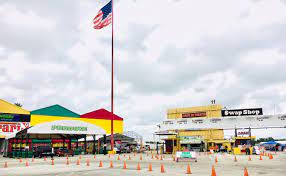 Find new and antique jewelry and clothes, cosmetics, shoes, gifts, sporting gear and home wares in this 400,000 square foot (37,161 square meter) building. Best Flea Market 2018 Swap Shop Best Restaurants Bars Clubs Music And Stores In Miami Miami New Times