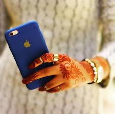 Henna Rings And Iphone Image In 2020 Whatsapp Dp Hand Henna Stylish Girls Photos