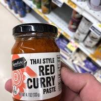 Located in a densely populated area; Jewel Osco Old Town Chicago Il