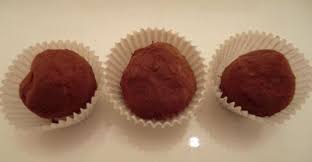 Ma Petite Cuisine Gourmande Sans Gluten Ni Lactose Truffes Chocolat Creme De Marron Rhum Sans Gluten Truffes Au Chocolat Creme De Marron Truffe