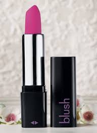 Résultat de recherche d'images pour "cfm red lipstick"