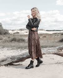 Das graue wetter und selbst meine sonst so geliebten looks in neutralen farben habe ich irgendwie ein bisschen über. Wie Trage Ich Combat Boots Omoda