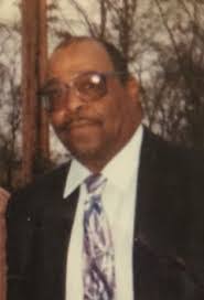 Lesa Clay's Instagram, Twitter & Facebook