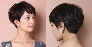 Une des coupes de cheveux simples et courtes est bob. Idees De Coiffure Pour Cheveux Courts Ecole De Coiffure Elysees Marbeuf Jpc