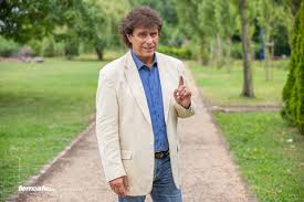 View the profiles of people named robert gergely. Gergely Robert Nem Szeretnek Szanalmas Lenni A Szinpadon Interju Femcafe