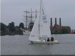 10 m (32 ft 10 in) height: J 22 Met Trailer Id61182 In Zuid Holland Cruiser Racer Gebraucht 10048 Inautia