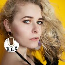 Sarah Faerber (@FaerberSarah)