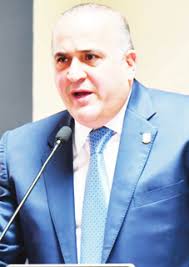 Comisión y el Gobierno acuerdan modificar ley DNI; irá al Congreso