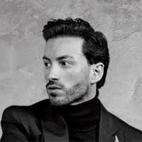 300+ perfiles de «Torrinha»