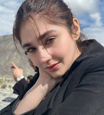 Beautiful cabin crew 🌹🌸🌹 Scarlett Johansson💋🥰 . . . P-0327 #Art  #Artist #ArtGallery #Painting #Imagination #BOOMchallange #MeganFox  #cabincrewlife #cutyurl AI into its production facilities.