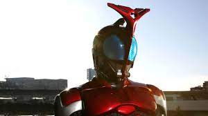 人類をおそう正体不明の生命体 ワーム 立ち向かうのは 秘密組織 zect の新兵器に選ばれた男 天道総司 正義のヒーロー 仮面ライダーカブトに変身