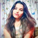 Shari Simms's Instagram, Twitter & Facebook