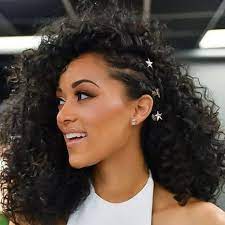Hairstyles And Hair Color Proposals For Curly Girls Curly Girl Hairstyles Curly Hair Styles Naturally Curly Hair Photos