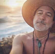 A note from Sage: Dear Friends, A year ago I embarked upon a permaculture  homesteading adventure among the borderlands of Kansas and Oklahoma. Once I  got my hands in the soil I