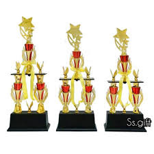 Selain bisa dijadikan sebagai contoh sertifikat juara kelas, file ini juga bisa untuk contoh piagam penghargaan guru. Piala Kaki 2 Tinggi 75cm Shopee Indonesia