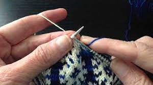 Scroll ⬇️ to get the free pattern & tutorial. Weaving Two Handed Fair Isle In Purl And Knit Youtube Knitting Tutorial Knitting Instructions Knitting Techniques