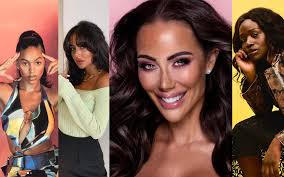 Rebecca Stella tänker om efter kritiken: "Dags att kavla upp ärmarna"