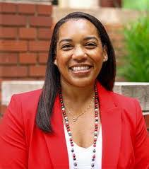 Julie Stamps's Instagram, Twitter & Facebook