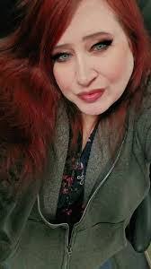 Laurie Mcmullen's Instagram, Twitter & Facebook