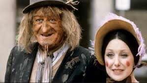 The show will air at 5.55pm on christmas eve and brings with it a star cast. Murder Is Everywhere Worzel Gummidge A Scarecrow For Our Times