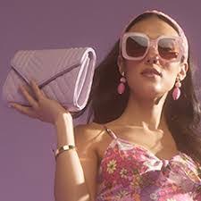 Courtney Crochet's Instagram, Twitter & Facebook