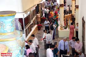 Hột cơm ta mi ăn, bát nước ta mi uống, tiết đông sang ta lo nữ kể: Hai Báº£o Váº­t Quá»'c Gia á»Ÿ Báº£o Tang Binh DÆ°Æ¡ng Bao áº£nh Viá»‡t Nam