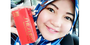Serum dengan kandungan ceramide akan sangat baik untuk kulit, bahkan untuk kulit sensitif bahan aktif yang terkandung di dalam elsheskin radiant skin serum yaitu sodium ascorbyl phosphate dan serum bisa digunakan di awal dan akhir perawatan kulit. Sheseido Ginza Tokyo Serum Ubat Jerawat Paling Berkesan