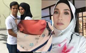 Hasil perkahwinan mereka dikurniakan seorang anak lelaki, muhammad adrian umar. Syukur Alhamdulillah Semuanya Berjalan Lancar Izreen Azminda Selamat Lahirkan Anak Lelaki Gempak