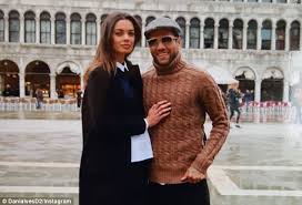 Сезон 2021/22 сезон 2020/21 сезон 2019/20 сезон 2018/19 сезон 2017/18 сезон 2016/17 сезон 2015/16 сезон 2014/15 сезон 2013/14 сезон 2012/13 сезон 2011/12 сезон 2010/11 сезон. Dani Alves And His Spanish Hot Girlfriend Joana Sanz