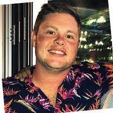 Justin Derringer's Instagram, Twitter & Facebook